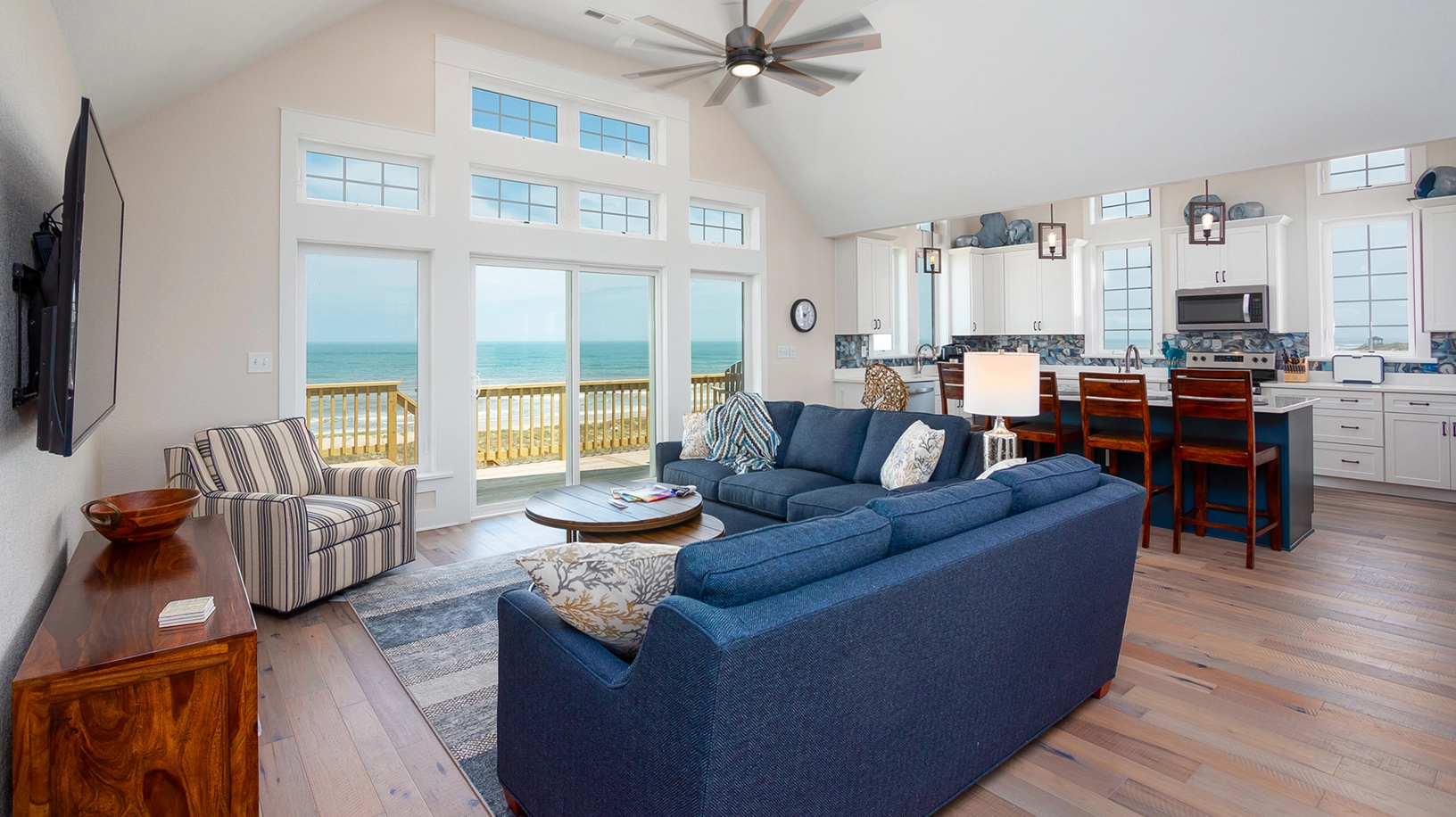 R and R property image