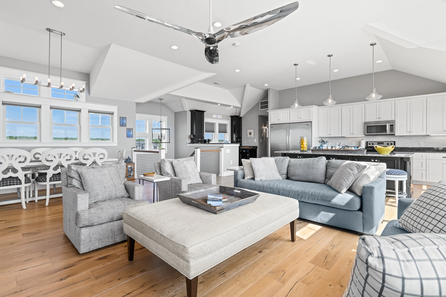 Blown Budget property image