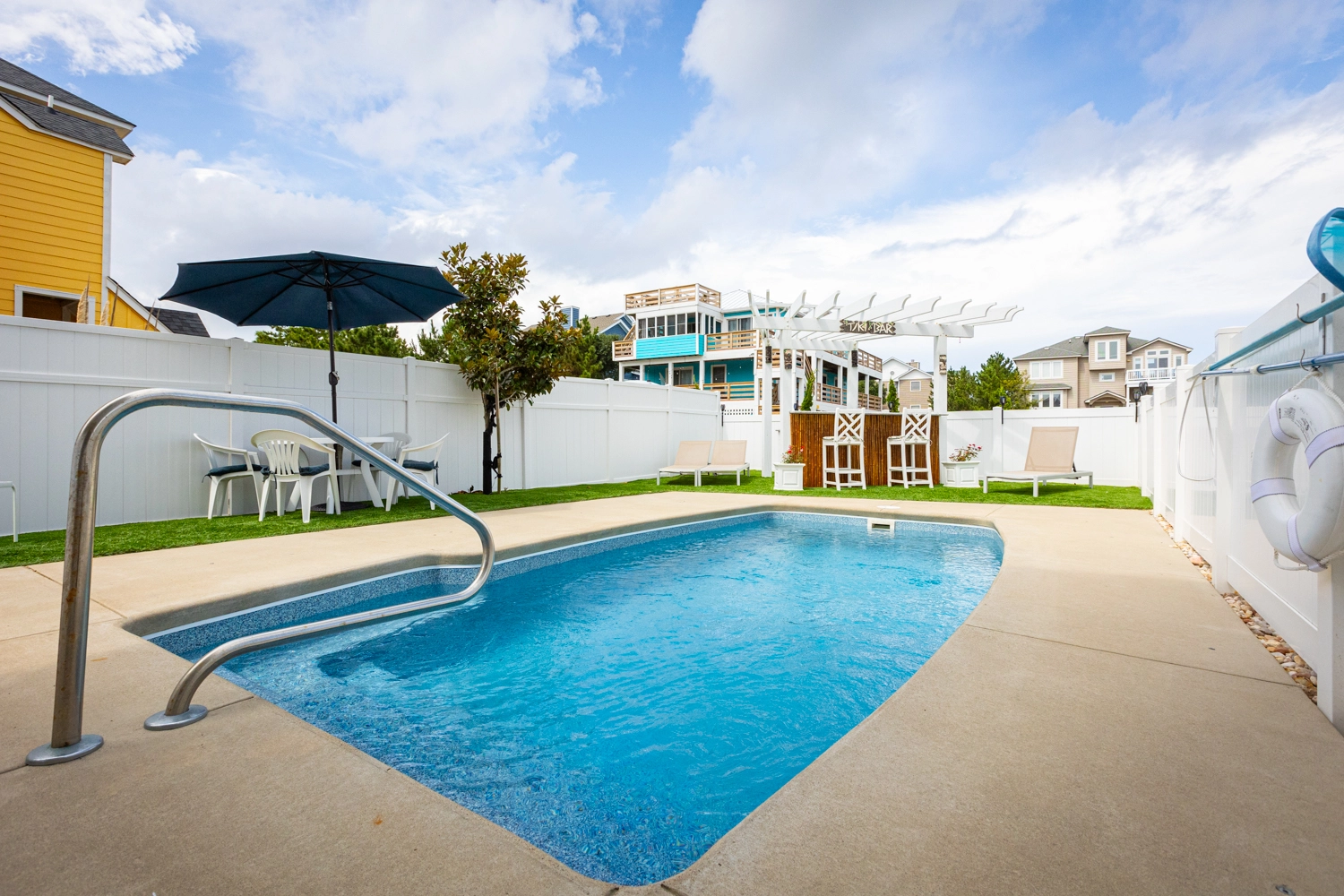 Moonraker property image