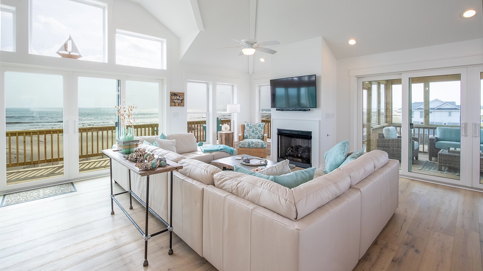 Sea Wild Horses property image