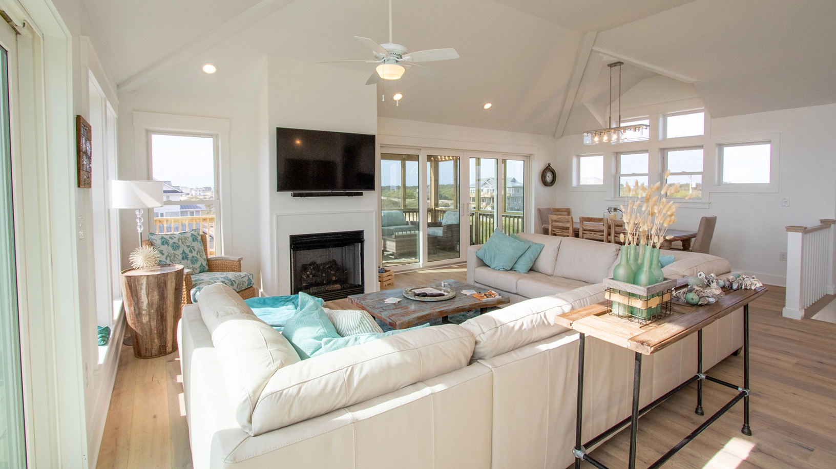 Sea Wild Horses property image