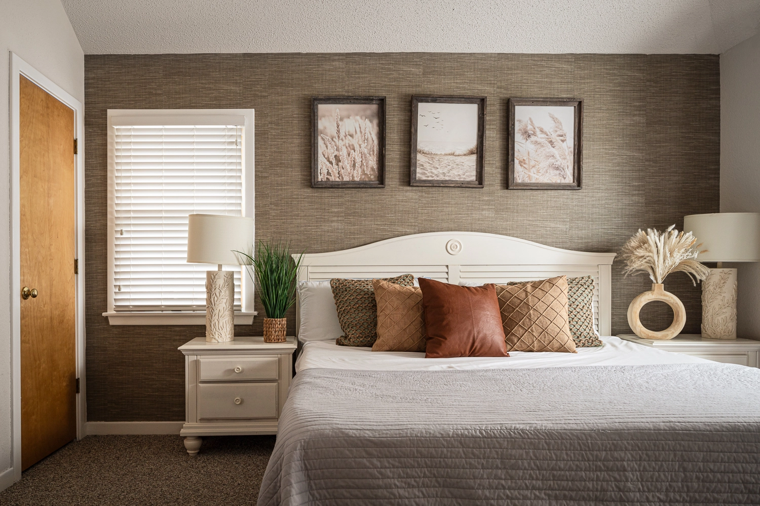 Straight to the Beach property image