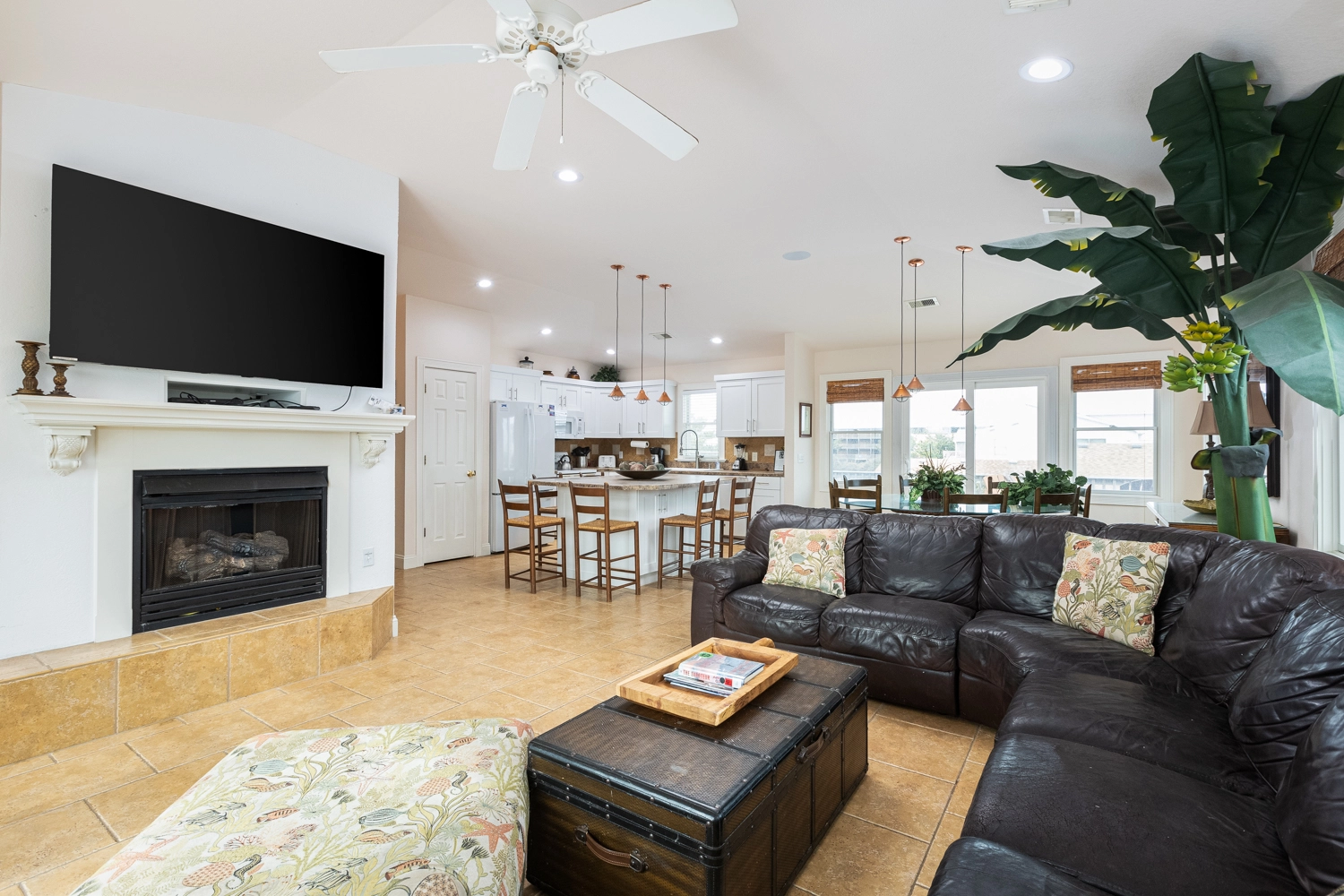 Island Breeze property image