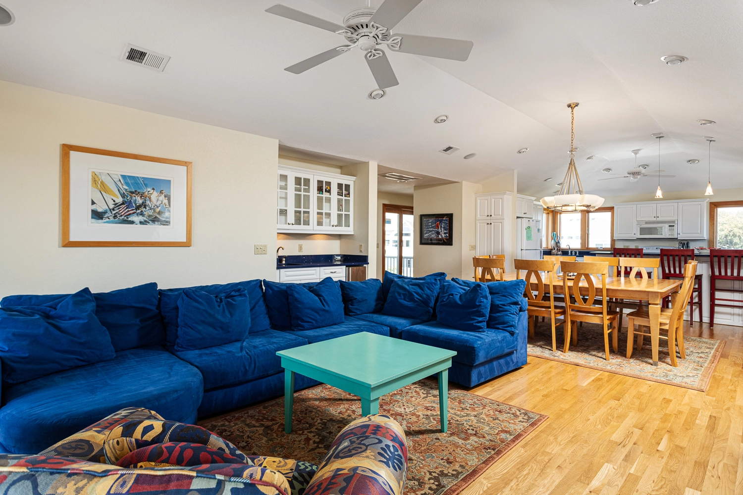 Another Day In Paradise property image