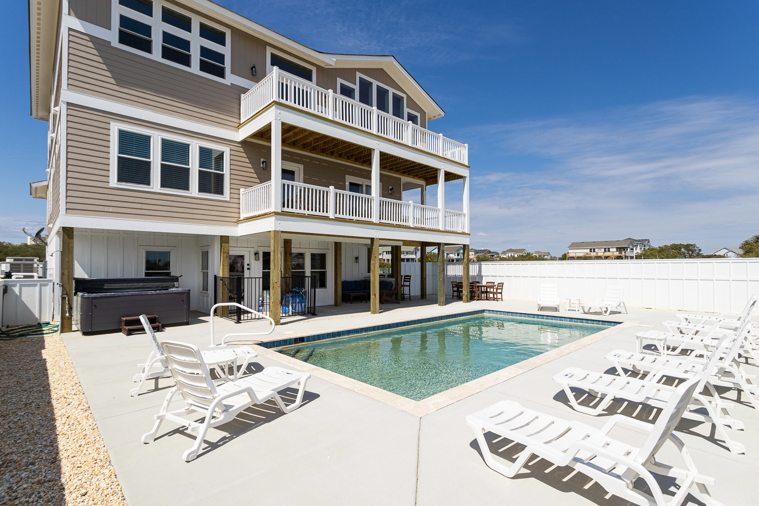 Beach Waves property image