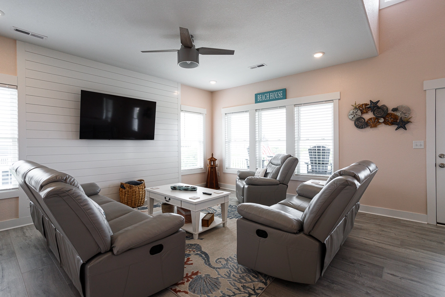 Freedom property image