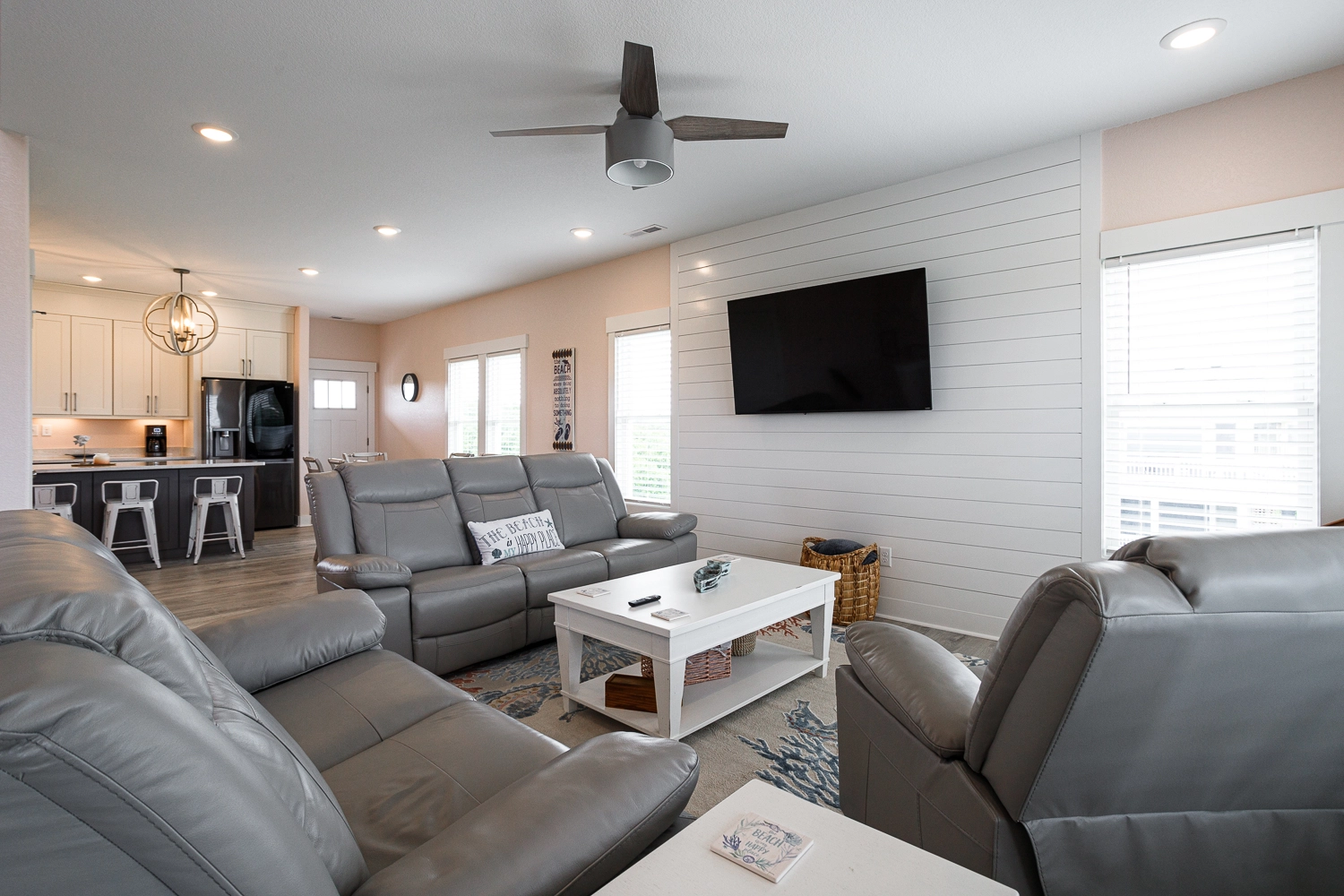 Freedom property image