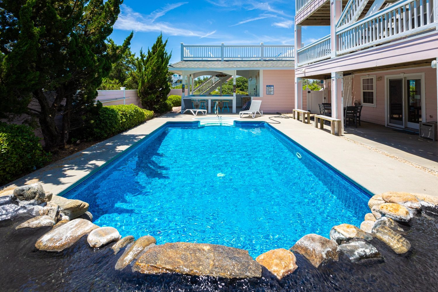 Smitten property image