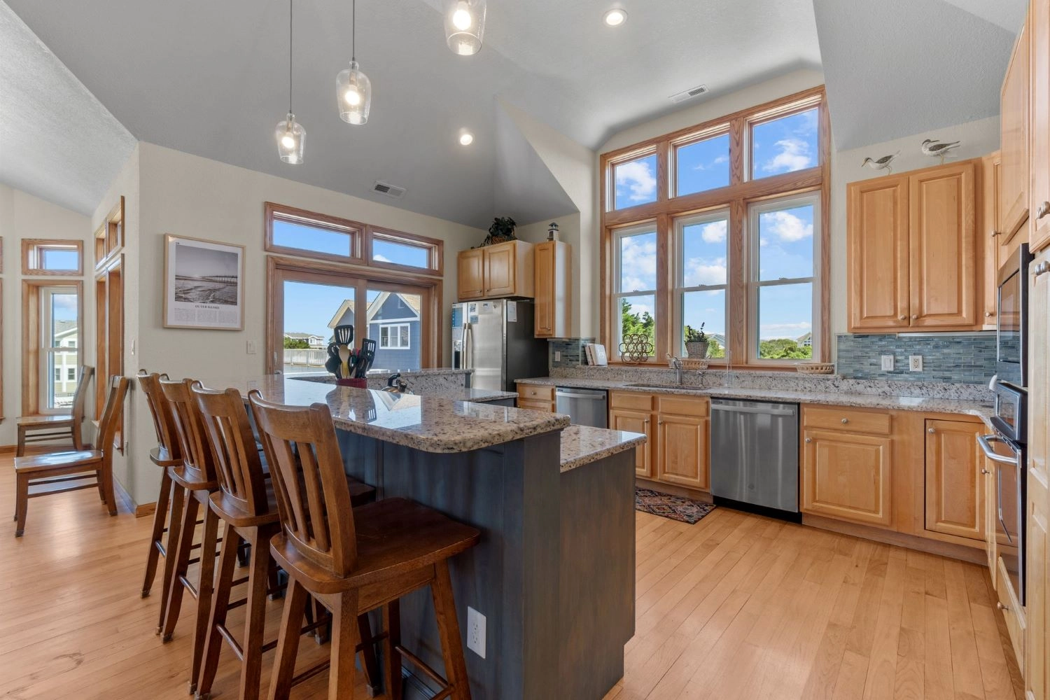 Whalecome Home property image