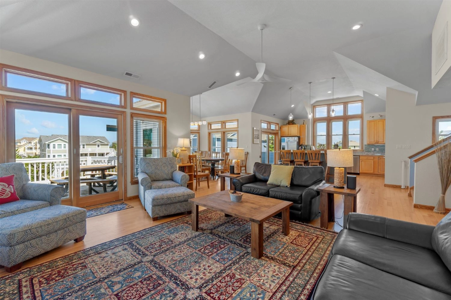 Whalecome Home property image