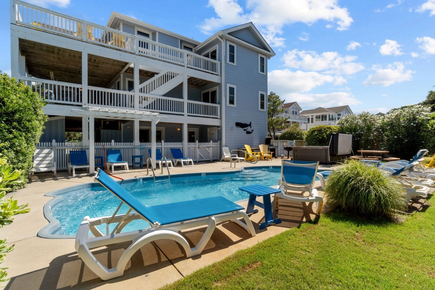 Whalecome Home property image