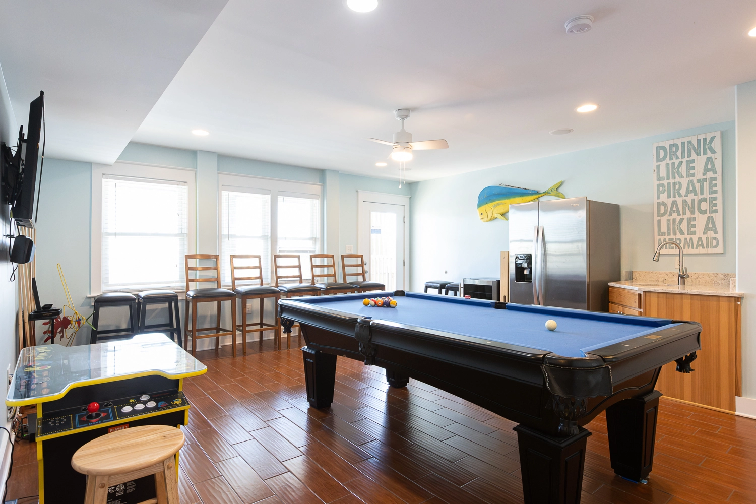 Somewhere property image