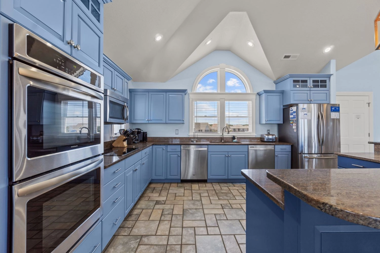 Seas and Quackers property image