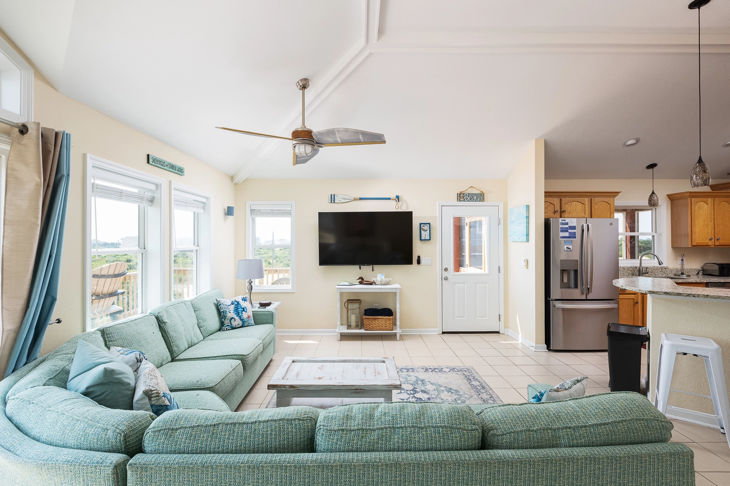 Nauti Pelican property image