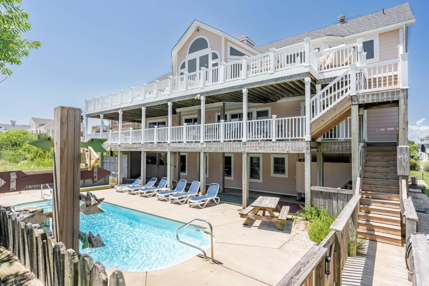 Painted Lady property image