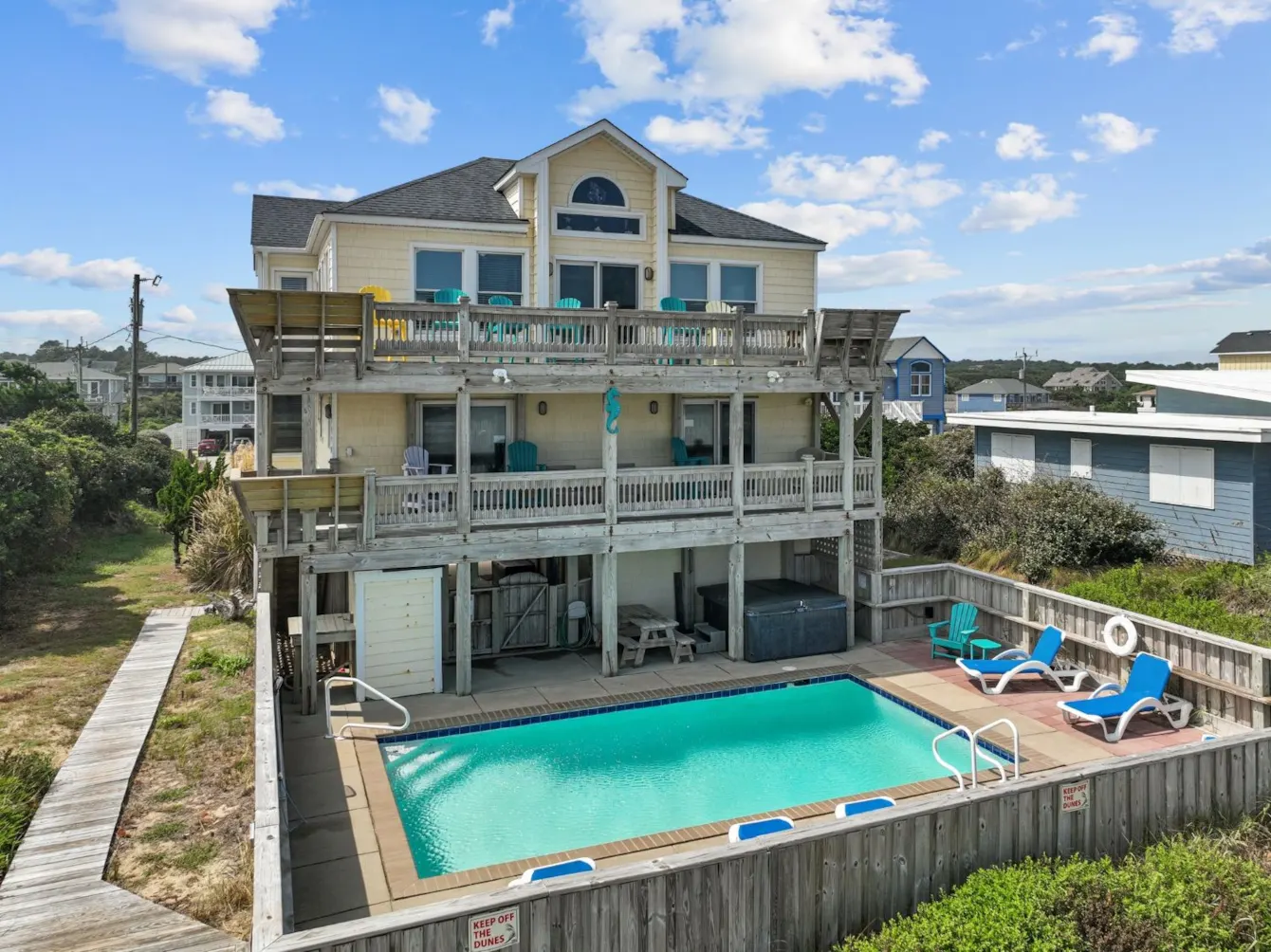 Sea Horsing Around property image