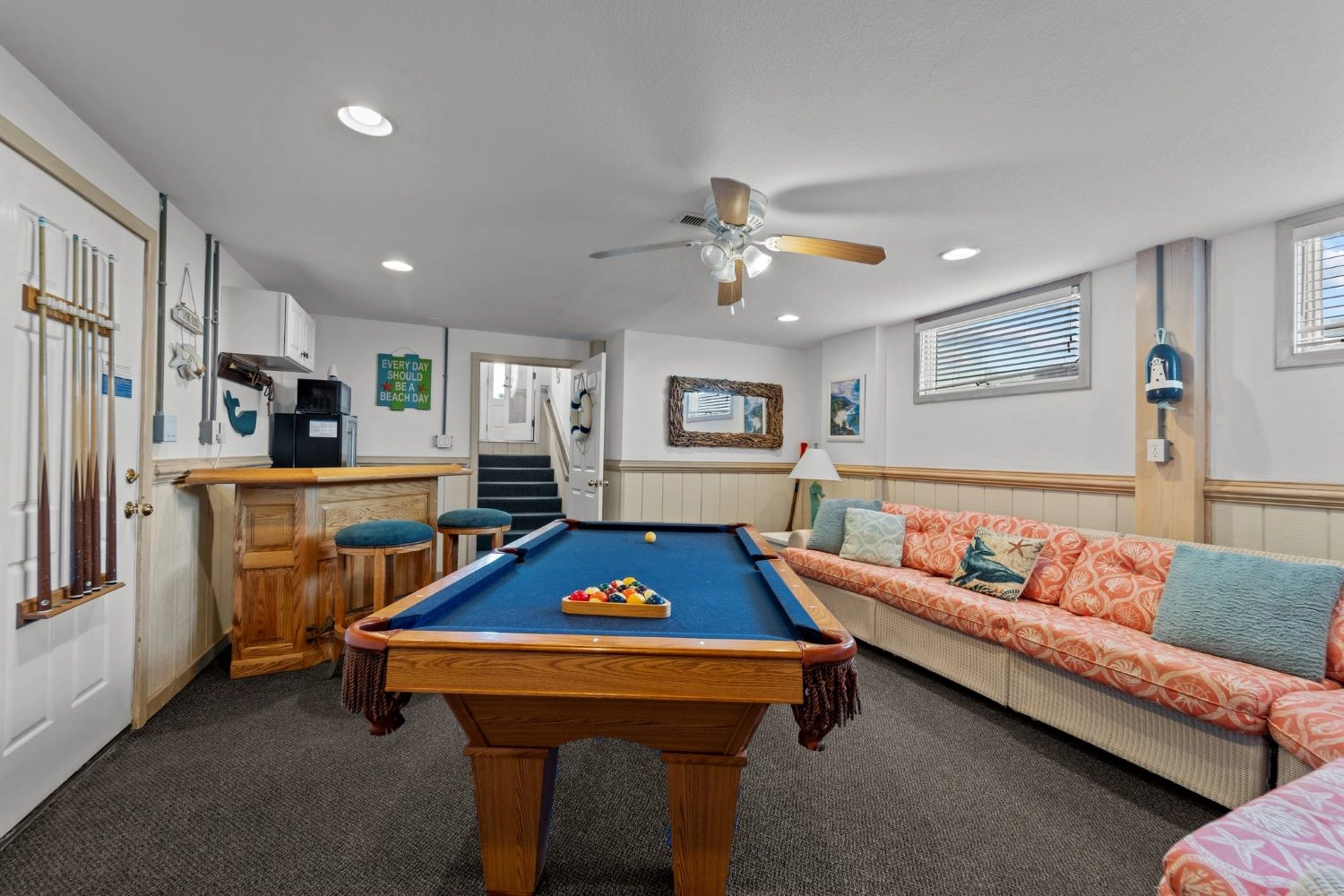 Sea Horsing Around property image