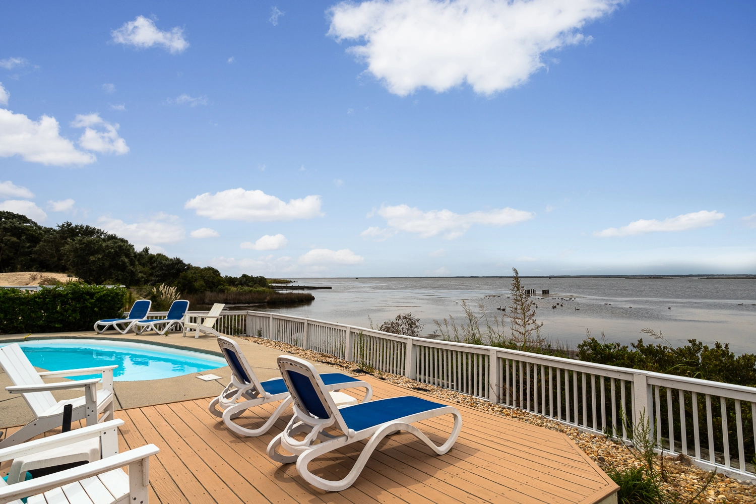 Sunny Outlook property image