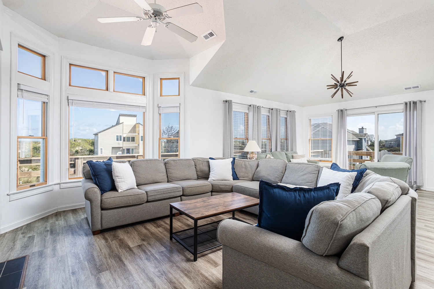 Poppi Shores property image