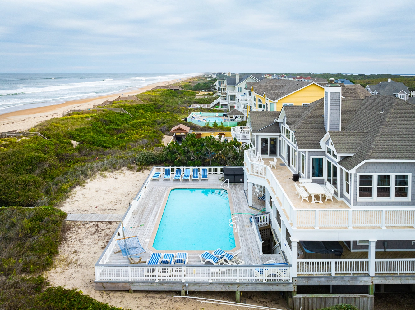 Blue Lady property image