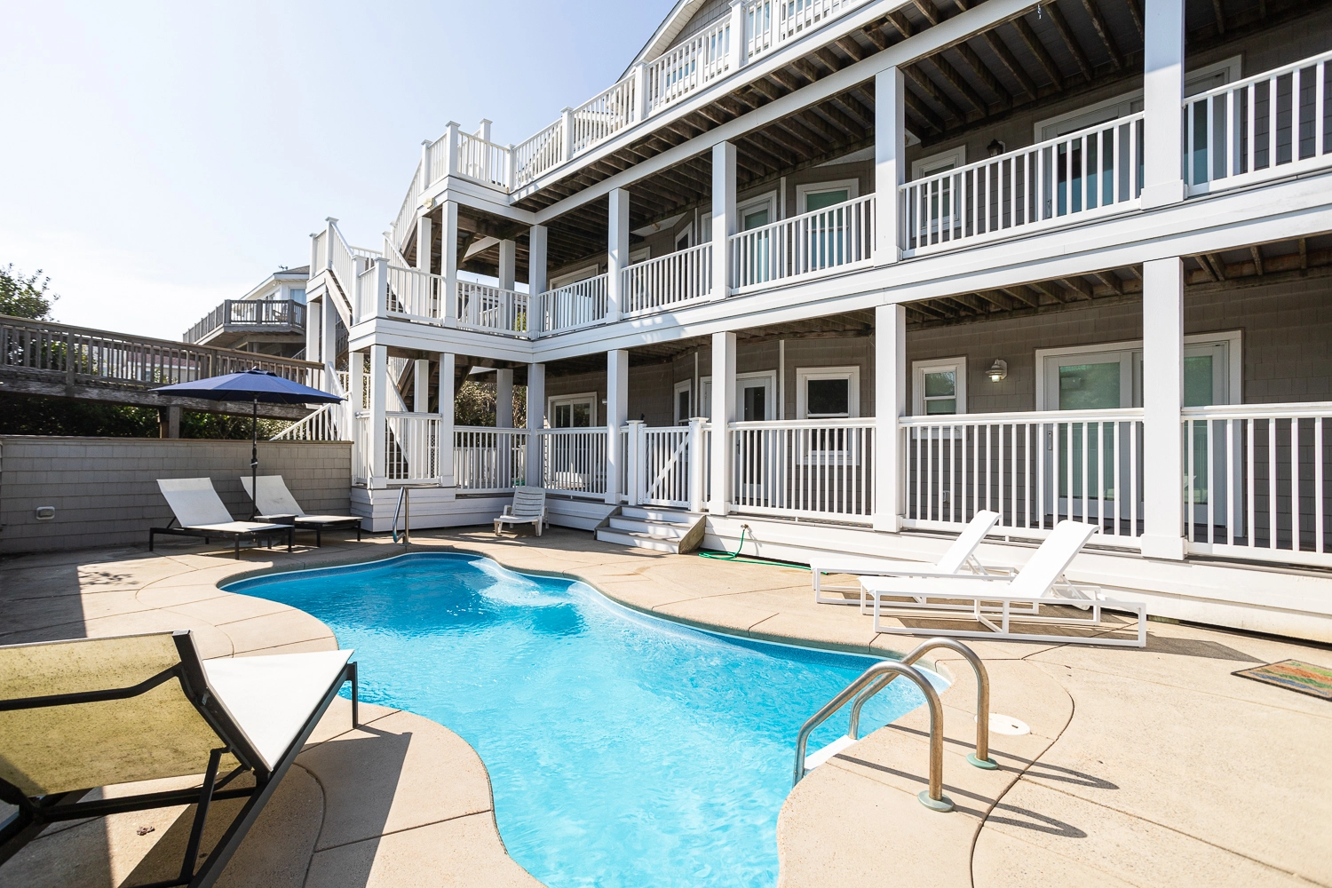 Land's End OBX property image