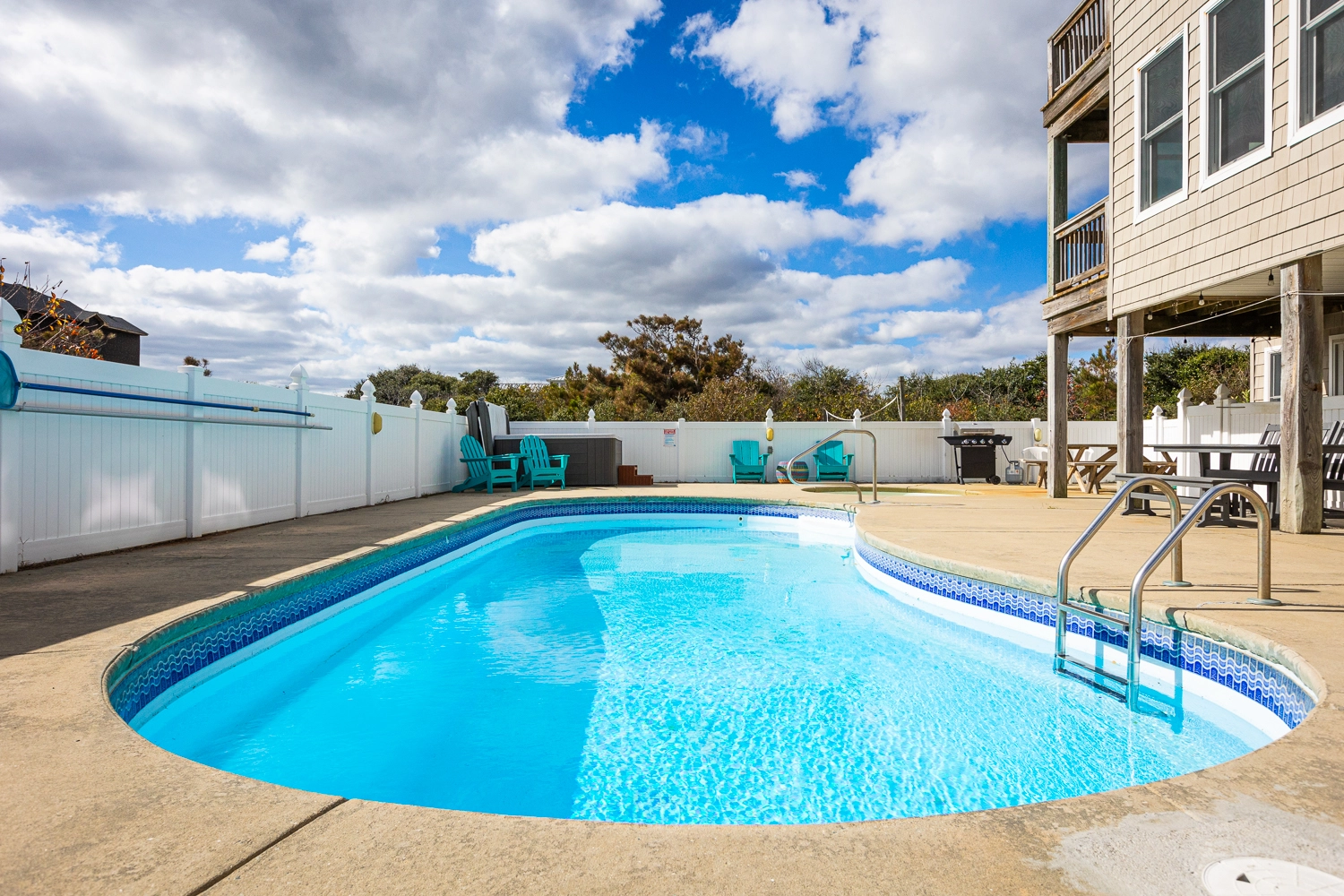 Grateful Waves property image