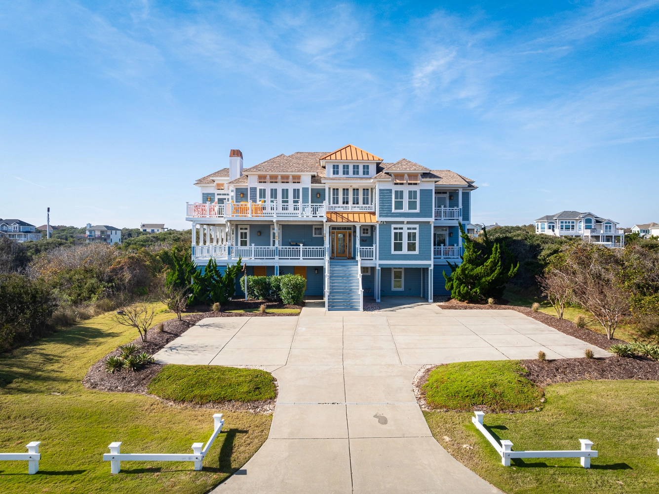 Lighthouse Beach Club property image