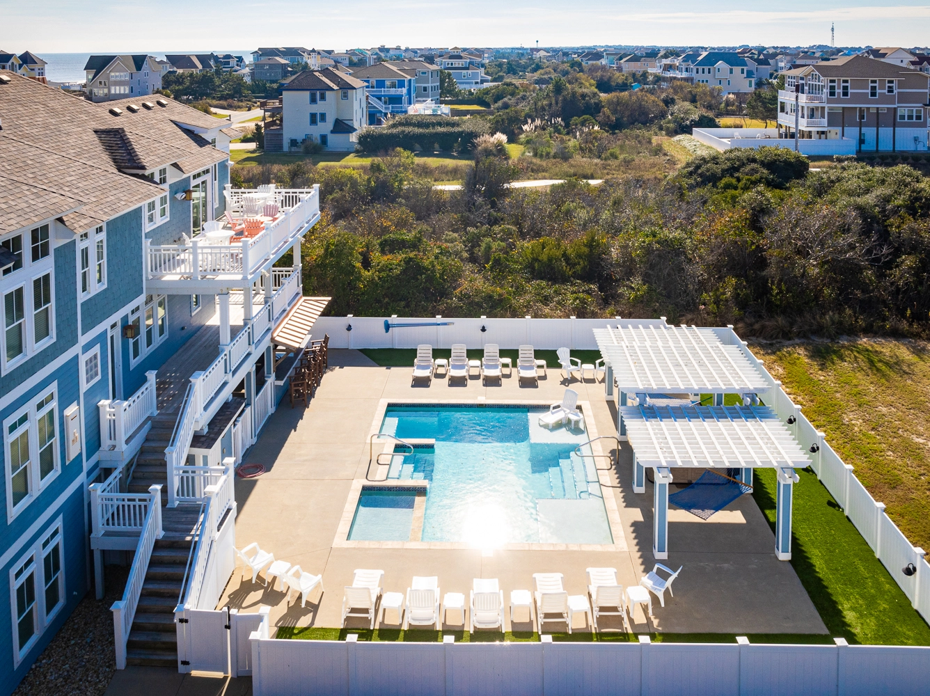 Lighthouse Beach Club property image