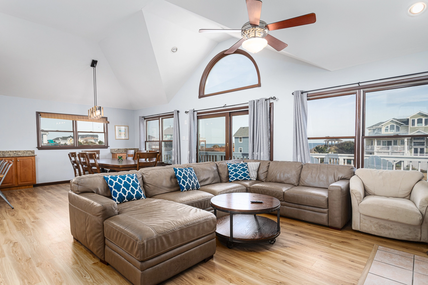 My Three Suns property image