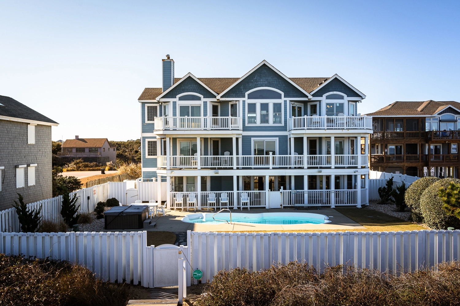 Bella Donna del Sole property image