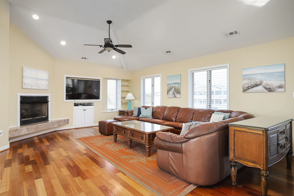 Just Peachy property image