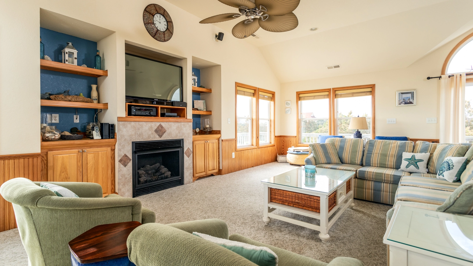 Whale, Hello There property image