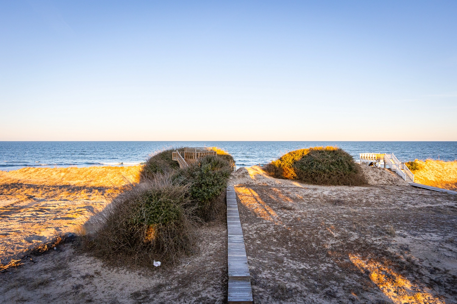 Beyond the White Breakers property image