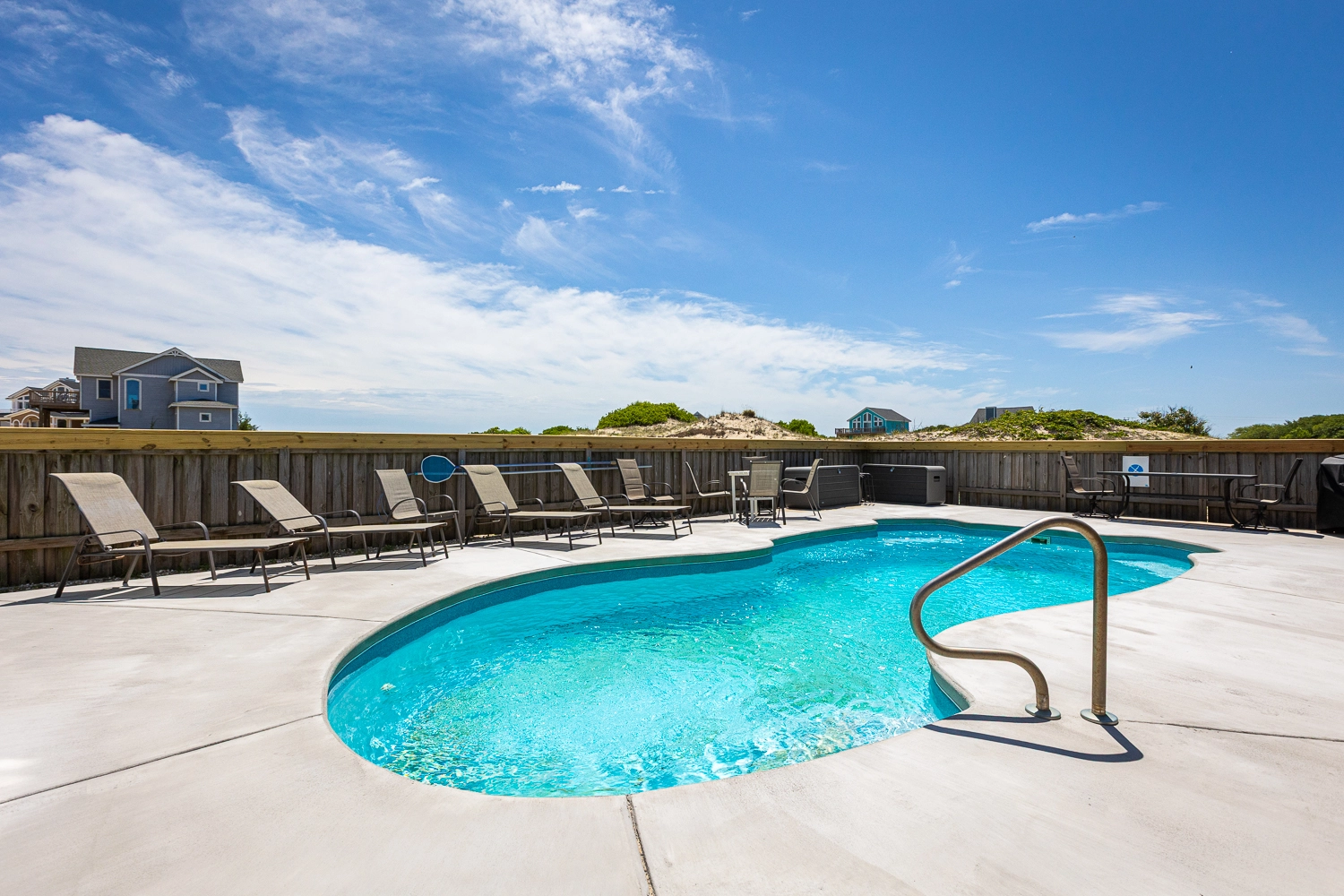 Kissed by the Wind property image