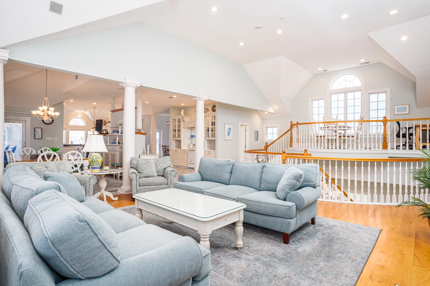 Voulez-Vous property image