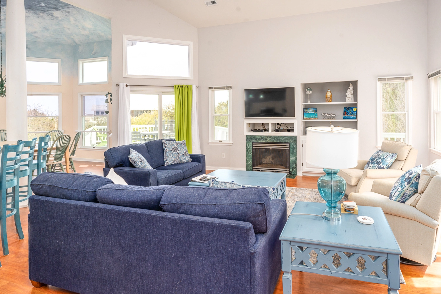 Forever Young property image