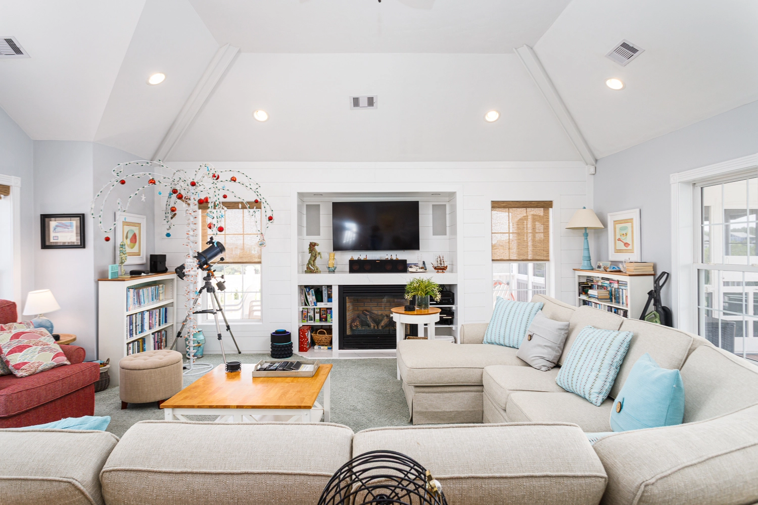 Toes In The Water property image