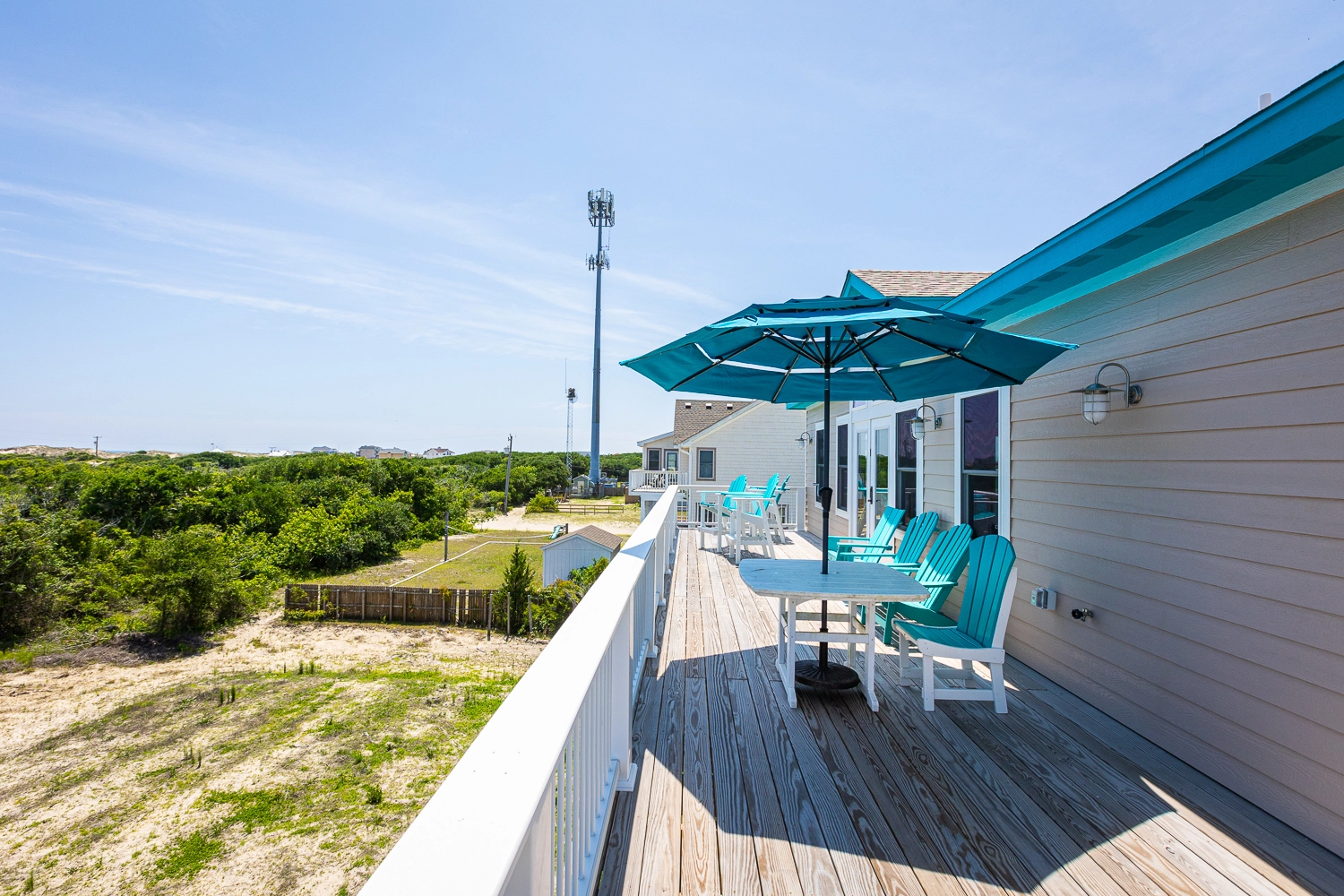 Jellyfish Fields Forever property image