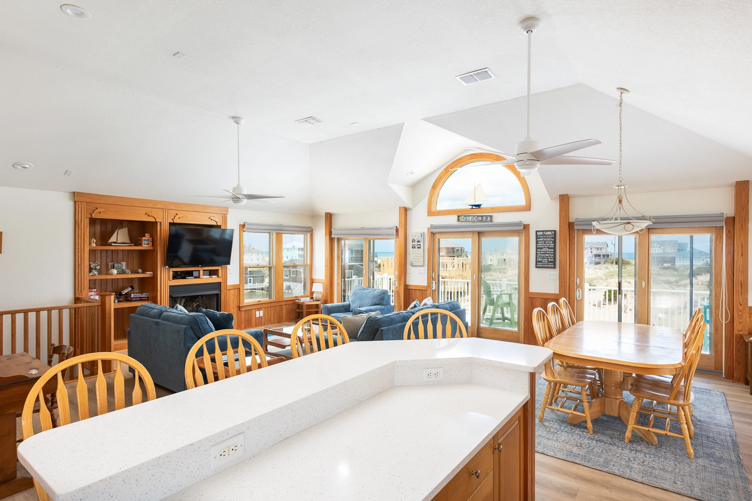 Dolphins’Tude property image