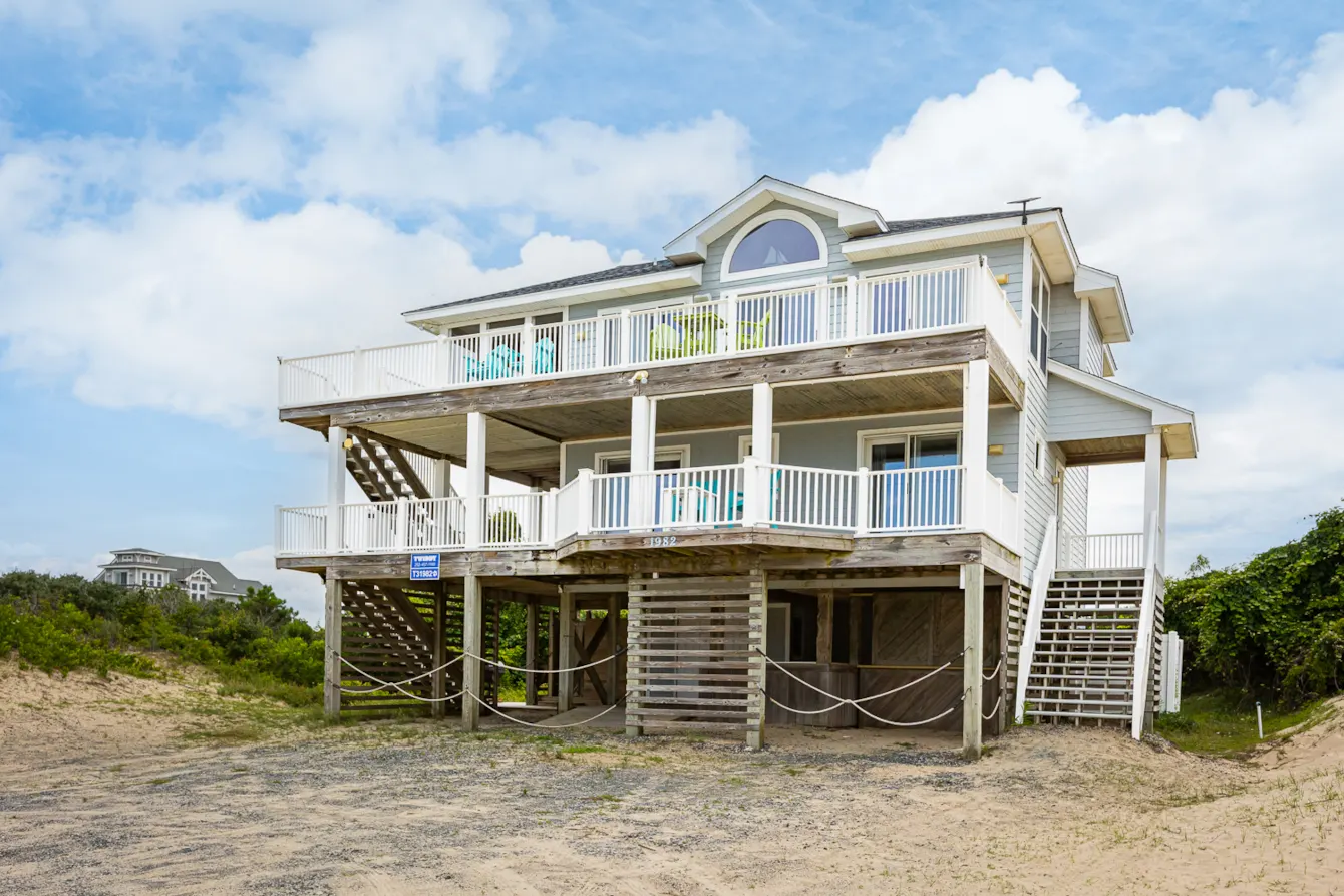 Dolphins’Tude property image