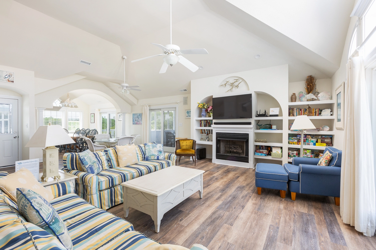 Cloud 10 property image