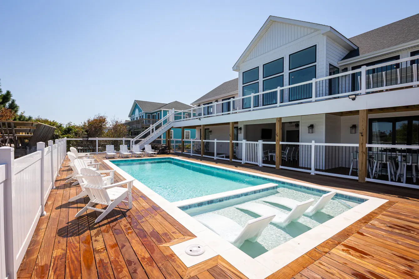 Absolutely Top Dog property image