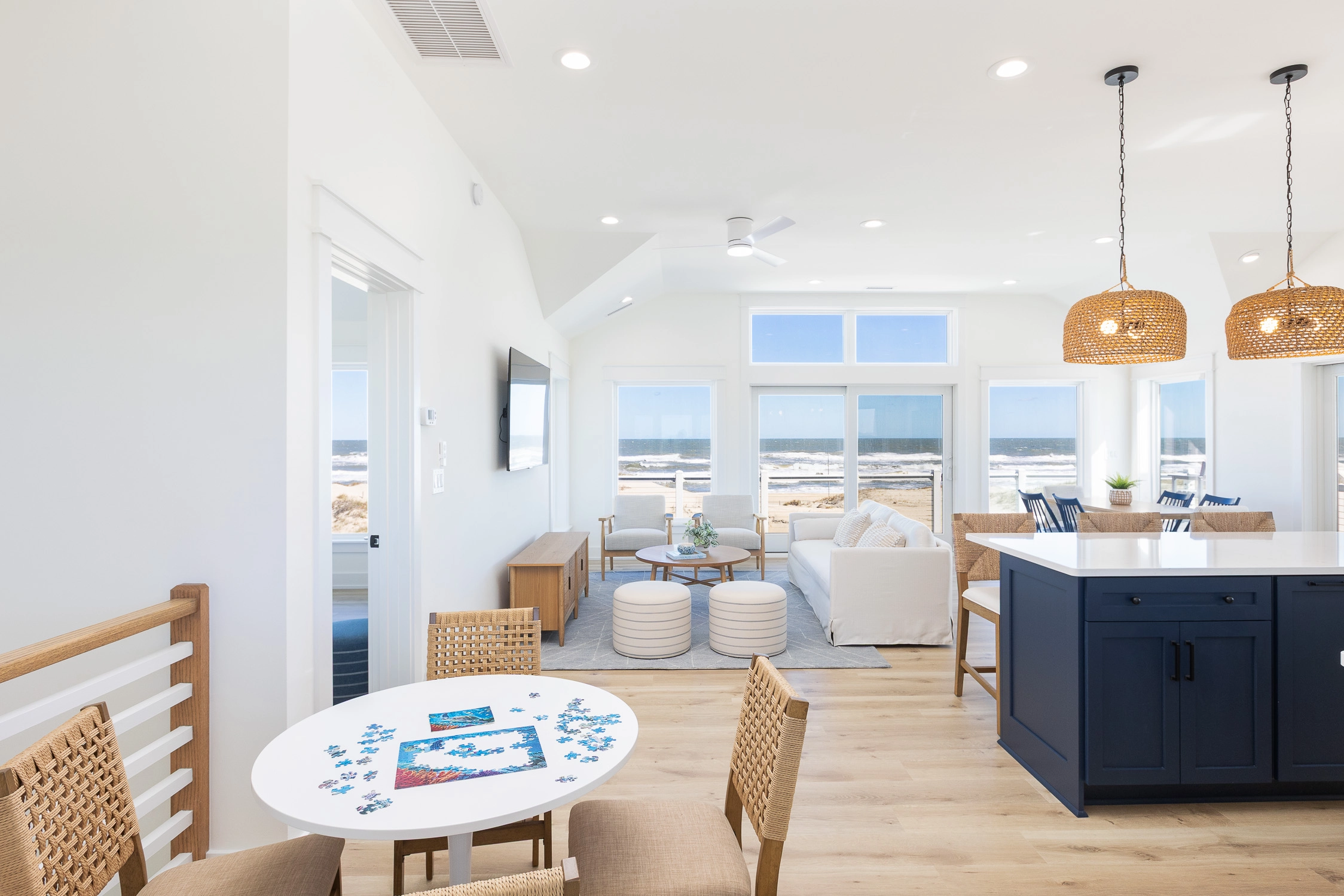 Tides And Tanlines property image