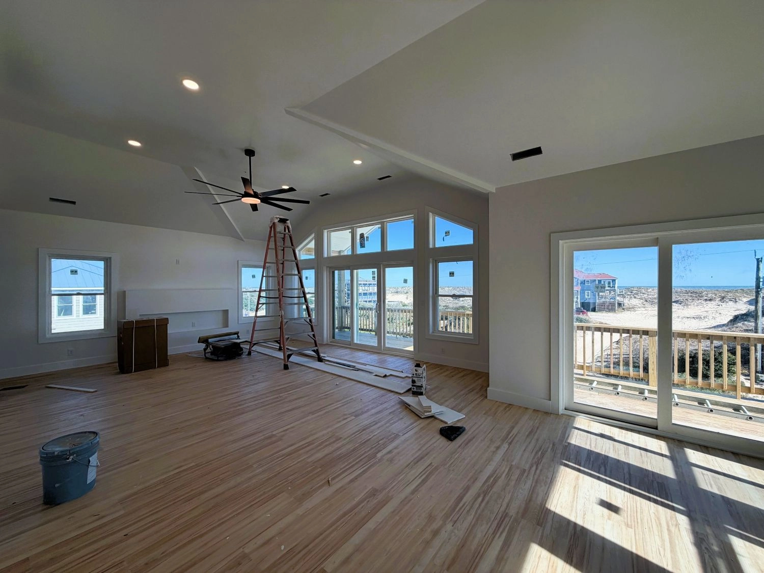 Oceans Eyes property image