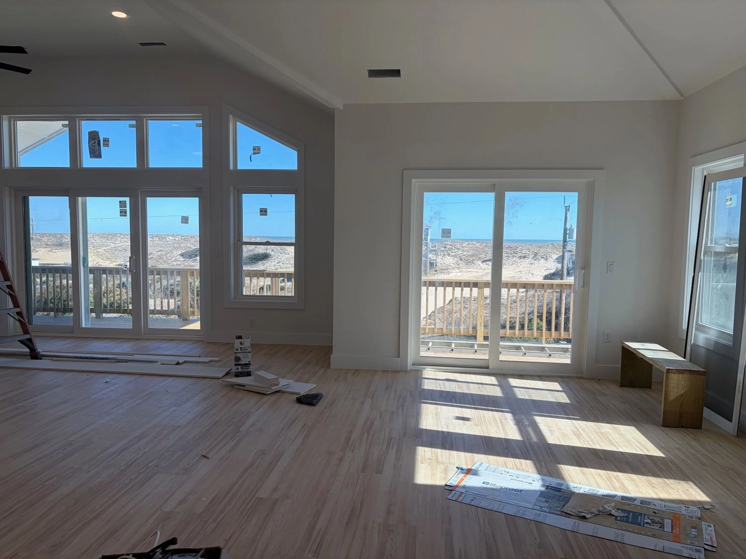 Oceans Eyes property image