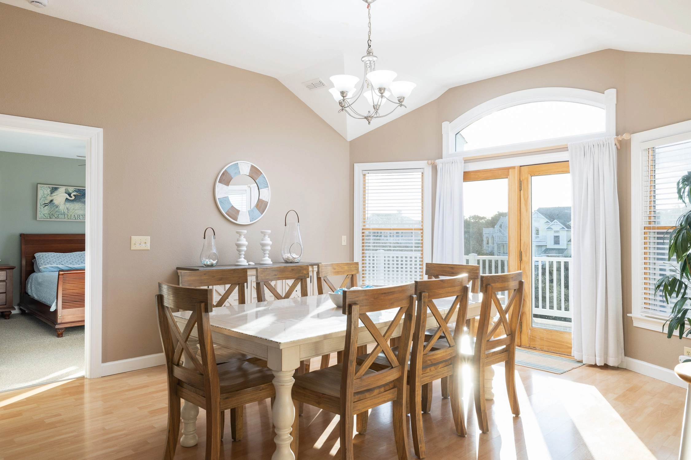 Beluga Bungalow property image