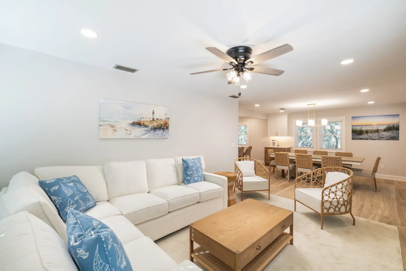 Modern Magnolia property image