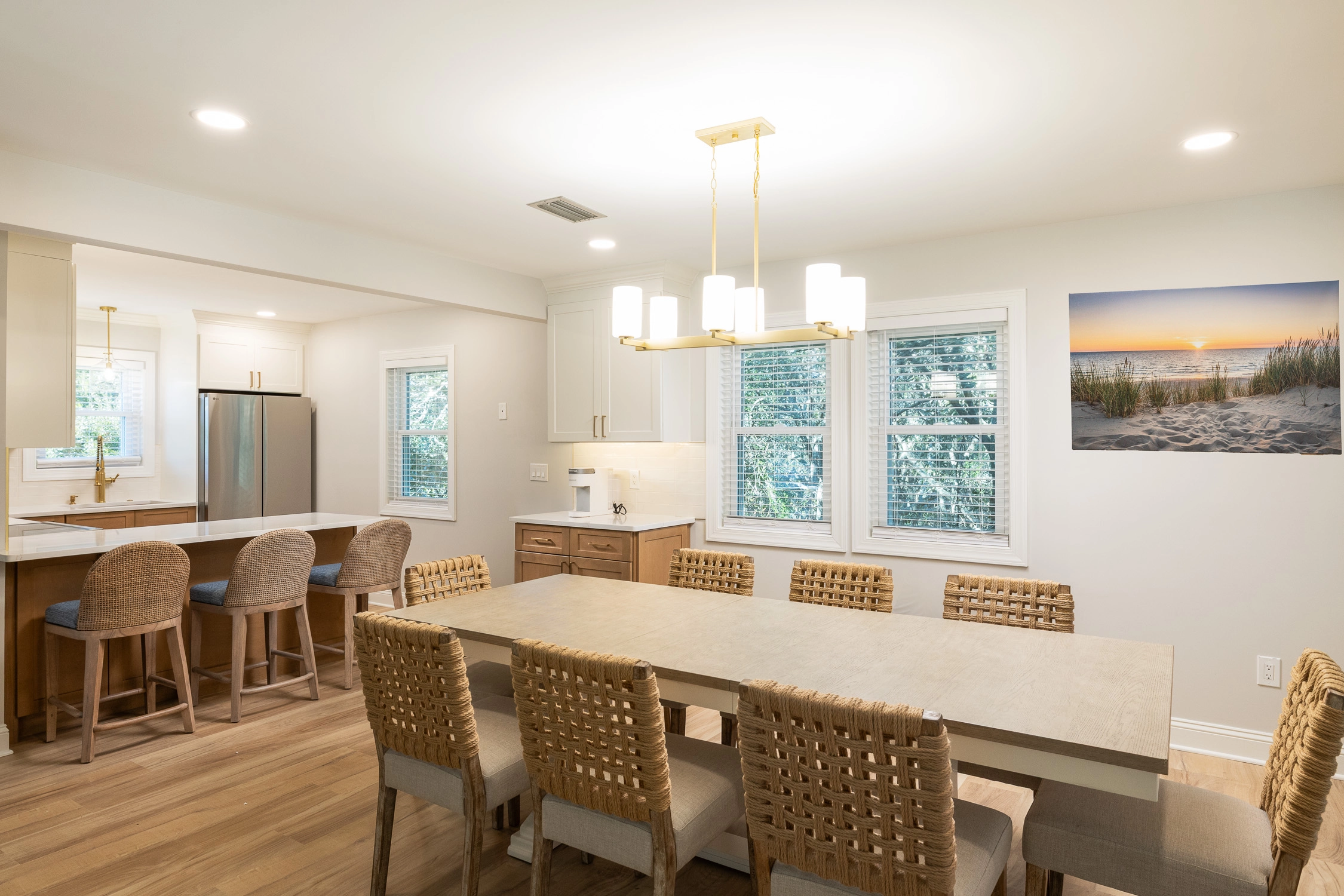 Modern Magnolia property image