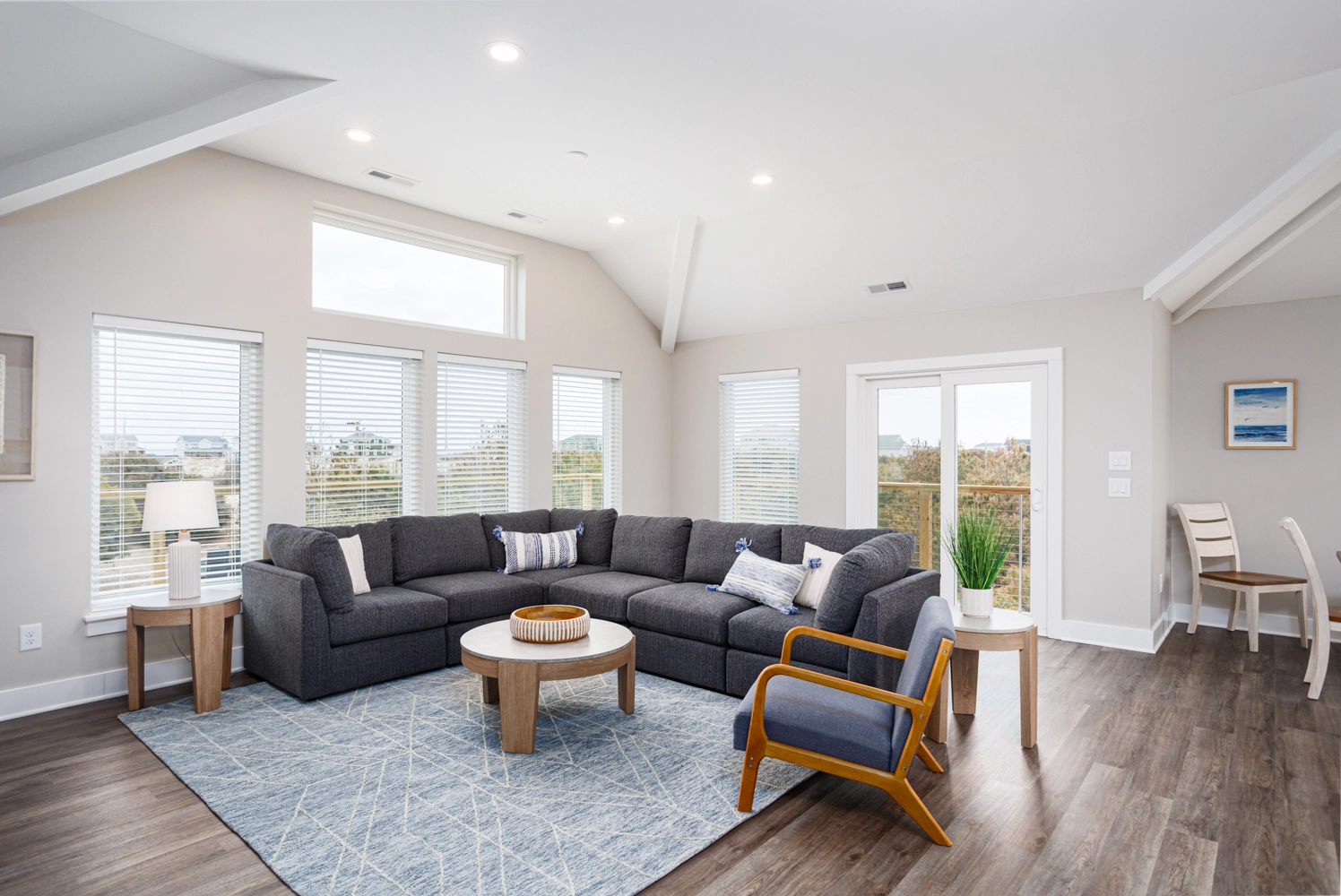 Full House property image