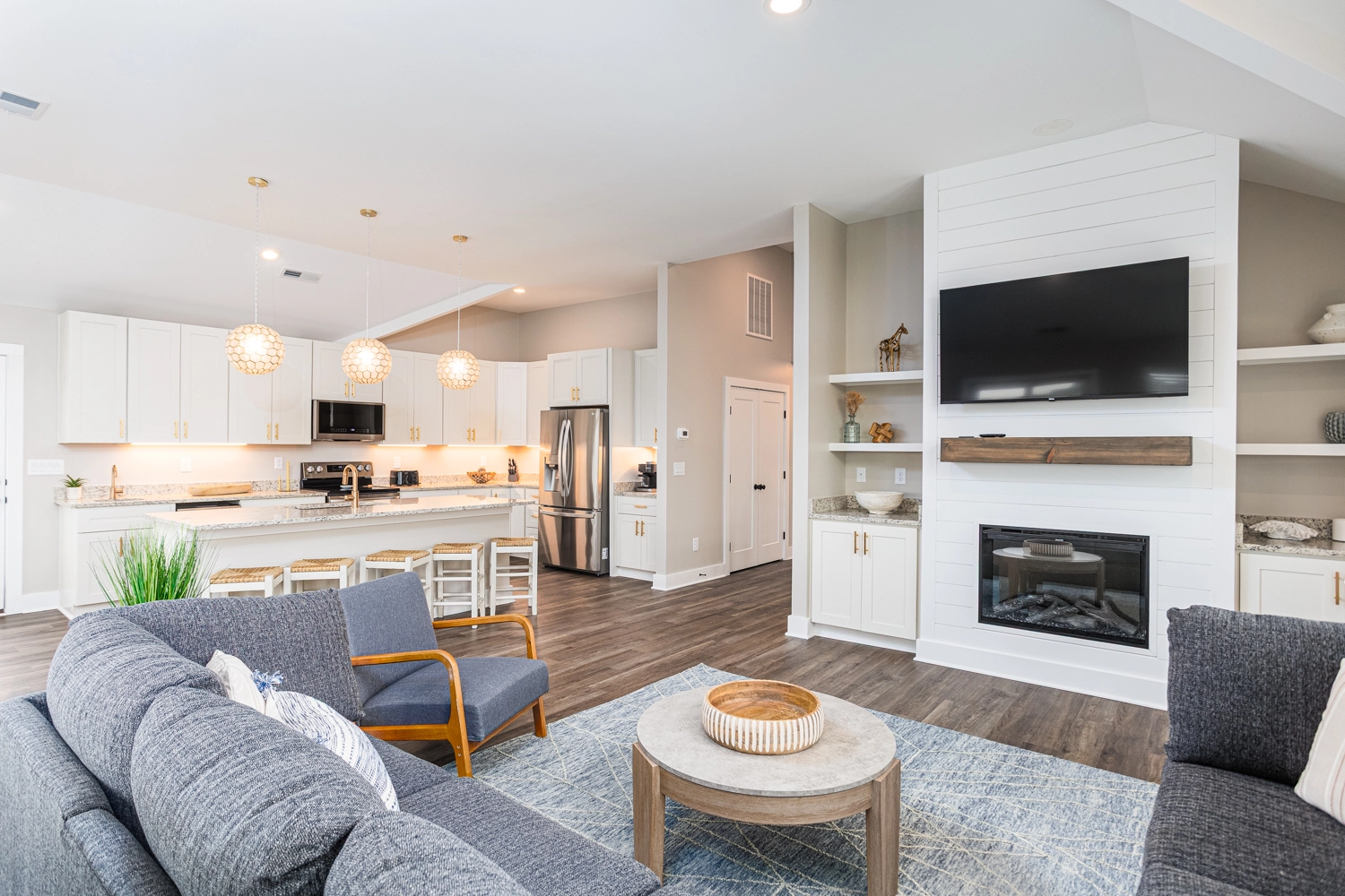 Full House property image